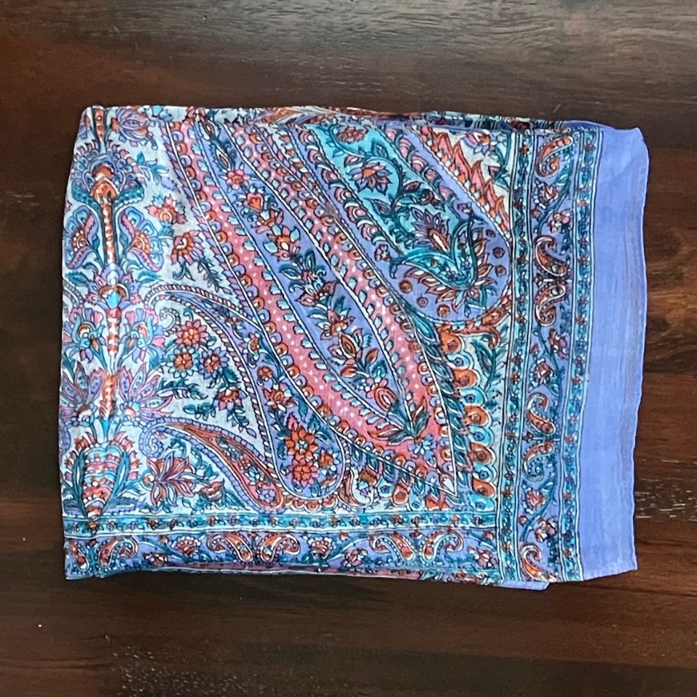 Paisley Pattern Scarf - Picture 3 of 9